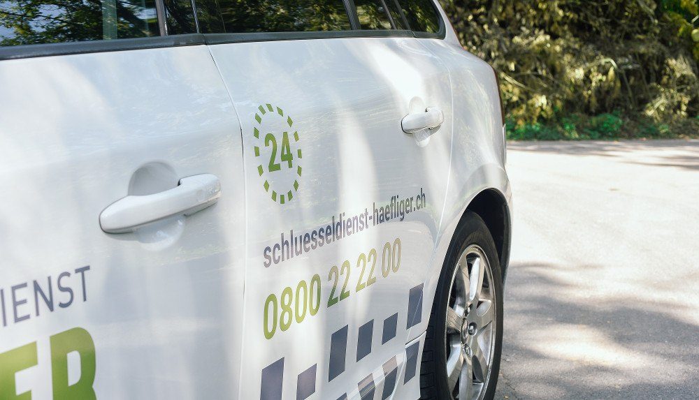 Schlüsseldienst Suhr Einsatzfahrzeug